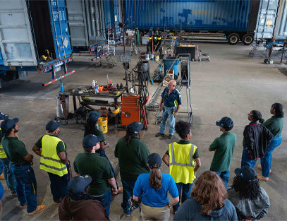 Featured Resource Trailer Bridge Hosts Jacksonville Job Corps Students 2